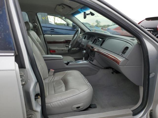 Photo 5 from auction – 2002 MERCURY GRAND MARQ with VIN 2MEFM75W52X666732