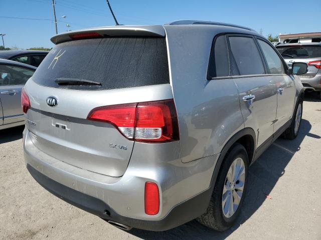 Photo 4 from auction – 2015 KIA SORENTO EX with VIN 5XYKUDA73FG582436
