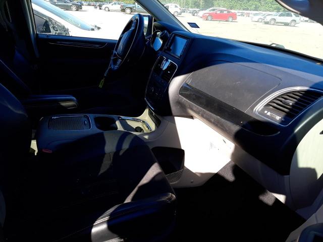 Photo 5 from auction – 2015 CHRYSLER TOWN & COU with VIN 2C4RC1JG6FR742319