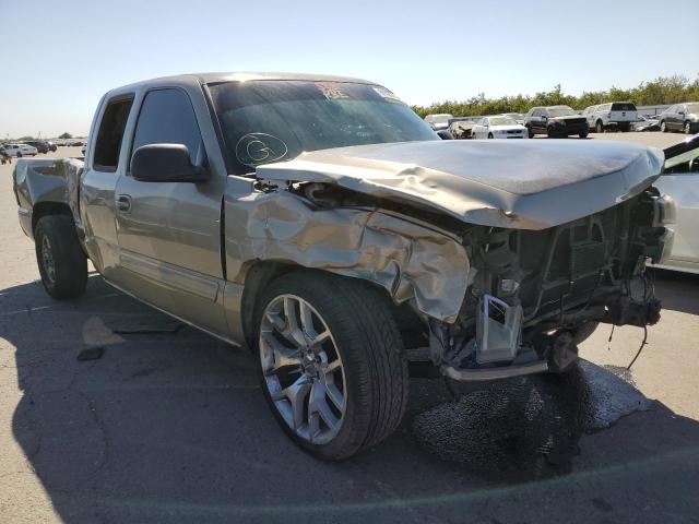 CHEVROLET SILVERADO 2004 with VIN 2GCEC19TX41197284 - Photo from auction