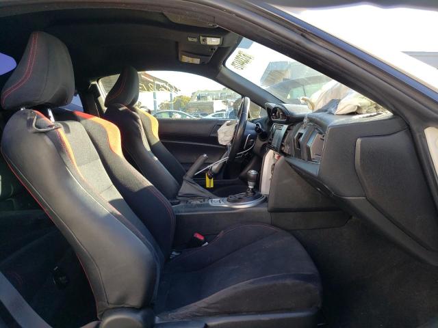 Photo 5 from auction – 2013 TOYOTA SCION with VIN JF1ZNAA1XD2700341