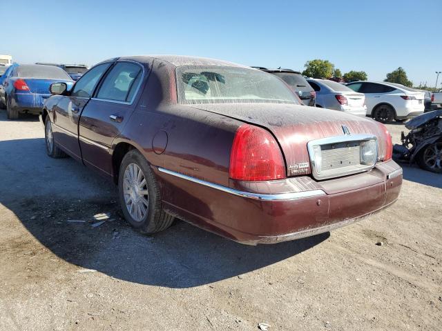 Photo 3 from auction – 2004 LINCOLN TOWN CAR U with VIN 1LNHM83W24Y674479