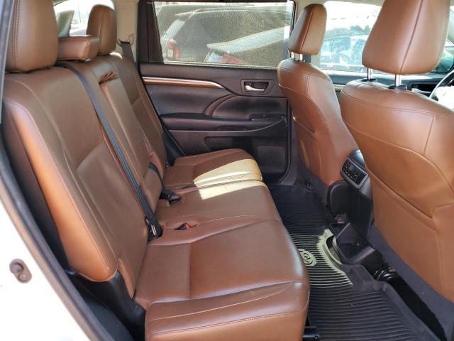 Photo 6 from auction – 2017 TOYOTA HIGHLANDER with VIN 5TDYZRFH9HS232230