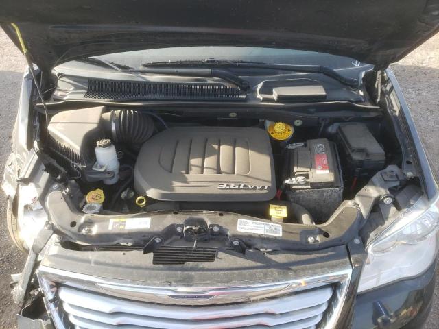 Photo 7 from auction – 2016 CHRYSLER TOWN & COU with VIN 2C4RC1BG2GR295987