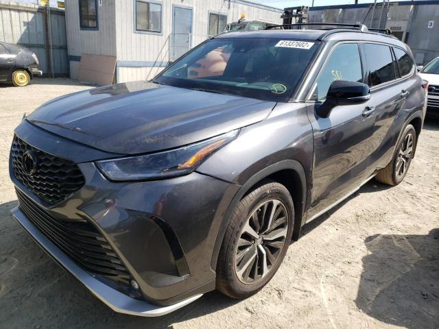 Photo 2 from auction – 2022 TOYOTA HIGHLANDER with VIN 5TDJZRAH3NS117014