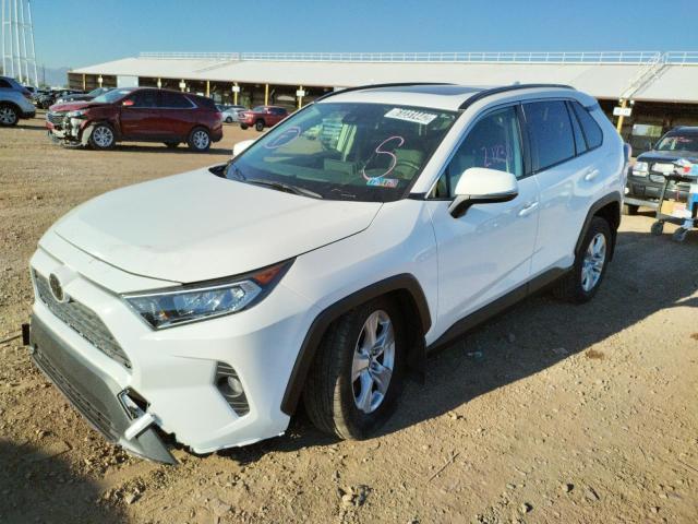 Photo 2 from auction – 2019 TOYOTA RAV4 XLE with VIN JTMP1RFV8KD031477