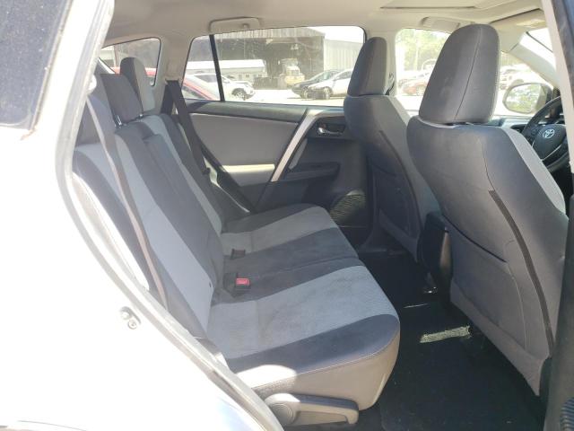 Photo 6 from auction – 2015 TOYOTA RAV4 XLE with VIN JTMWFREV4FD070443