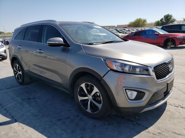 KIA SORENTO EX 2017 with VIN 5XYPH4A12HG251176 - Photo from auction