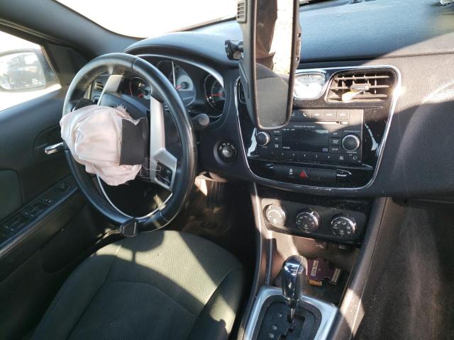 Photo 9 from auction – 2012 CHRYSLER 200 TOURIN with VIN 1C3CCBBG8CN108243