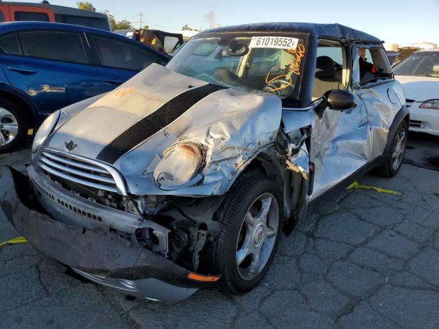 Photo 2 from auction – 2005 MINI COOPER with VIN WMWRC334X5TJ67192