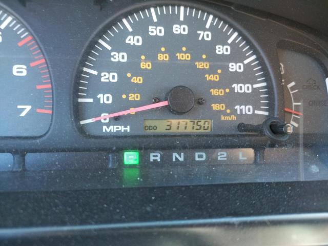 Photo 8 from auction – 2002 TOYOTA 4RUNNER SR with VIN JT3GN86R420259571