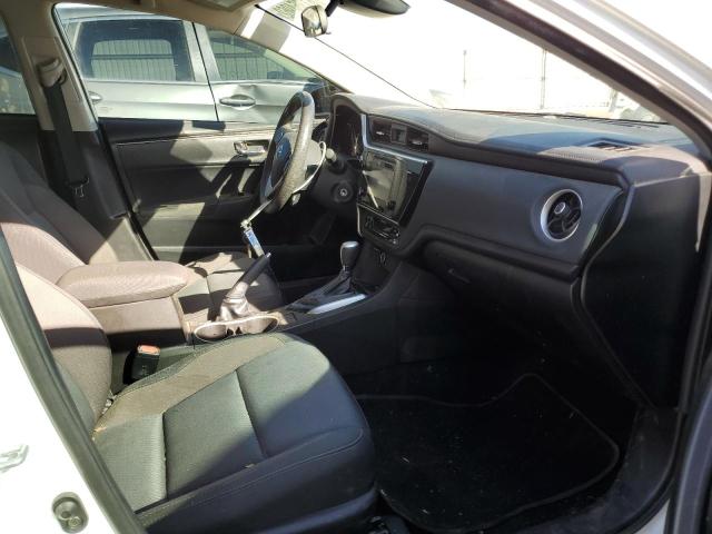 Photo 5 from auction – 2017 TOYOTA COROLLA L with VIN 5YFBURHEXHP580330
