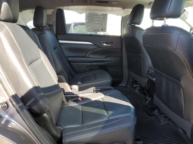 Photo 6 from auction – 2019 TOYOTA HIGHLANDER with VIN 5TDJZRFH9KS575502