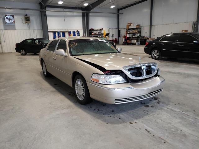 LINCOLN TOWN CAR D 2006 with VIN 1LNHM83V26Y647664 - Photo from auction