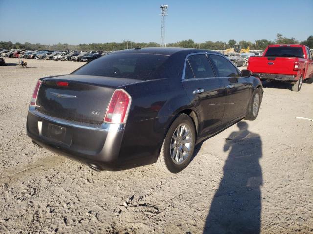 Photo 4 from auction – 2013 CHRYSLER 300 with VIN 2C3CCAAGXDH658548