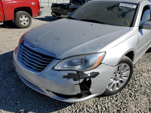 Photo 9 from auction – 2011 CHRYSLER 200 LX with VIN 1C3BC4FBXBN550431