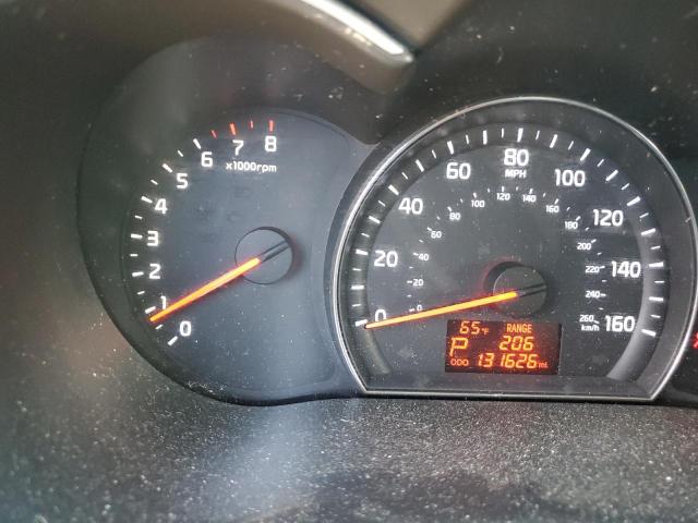 Photo 8 from auction – 2015 KIA SORENTO LX with VIN 5XYKTCA65FG624643