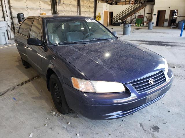 TOYOTA CAMRY CE 1998 with VIN JT2BG22K0W0137049 - Photo from auction