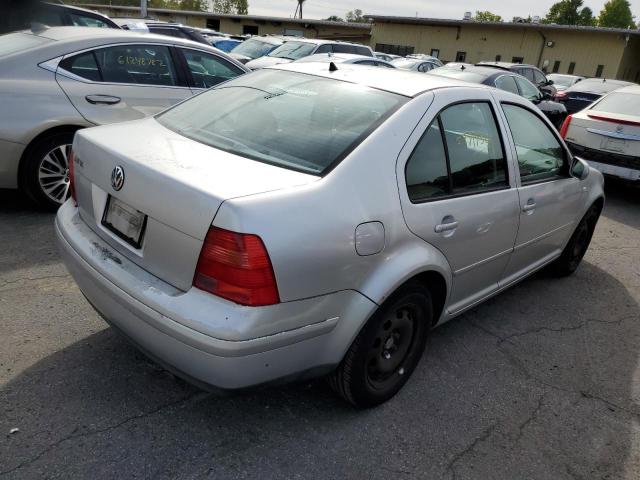 Photo 4 from auction – 2001 VOLKSWAGEN JETTA with VIN 3VWSK69M11M117528