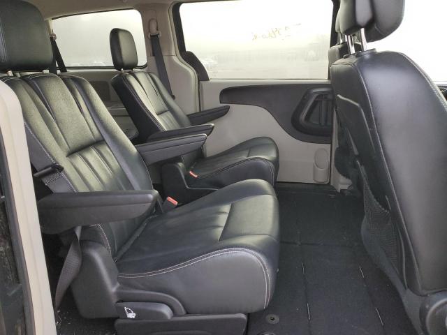 Photo 6 from auction – 2016 CHRYSLER TOWN & COU with VIN 2C4RC1BG7GR279767