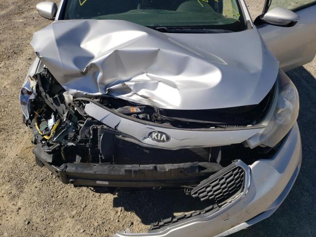 Photo 7 from auction – 2016 KIA FORTE LX with VIN KNAFX4A60G5577251