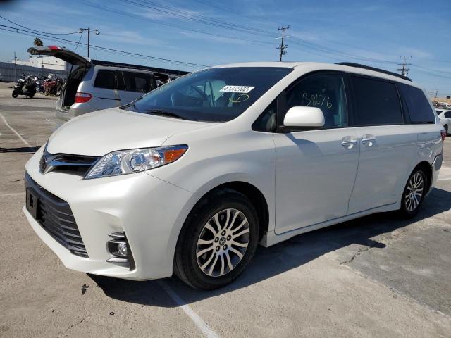 Photo 2 from auction – 2018 TOYOTA SIENNA XLE with VIN 5TDYZ3DC2JS914442