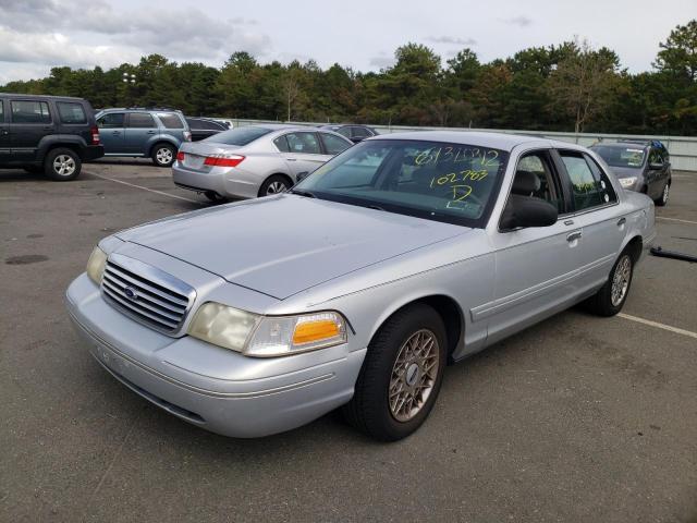 Photo 2 from auction – 1998 FORD CROWN VICT with VIN 2FAFP74W0WX102783