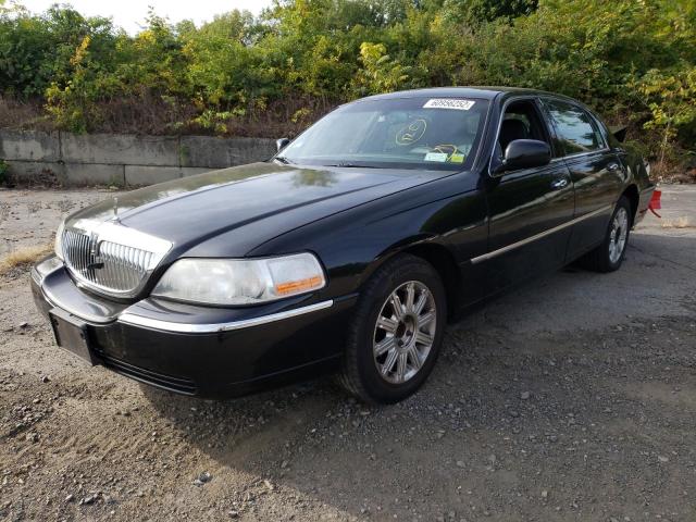 Photo 2 from auction – 2009 LINCOLN TOWN CAR with VIN 2LNHM82V19X609848