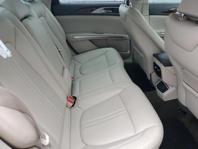 Photo 6 from auction – 2016 LINCOLN MKZ with VIN 3LN6L2G91GR627636