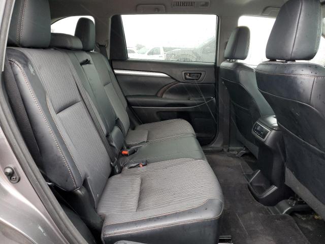 Photo 6 from auction – 2015 TOYOTA HIGHLANDER with VIN 5TDBKRFH5FS203671