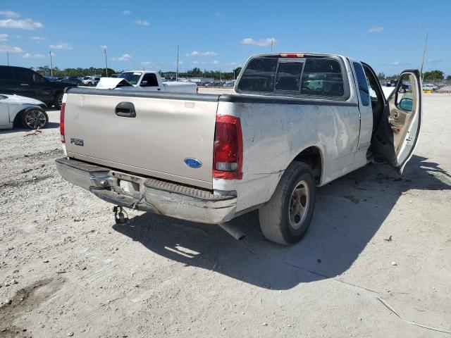 Photo 4 from auction – 2000 FORD F150 with VIN 1FTRX17L8YNA66576