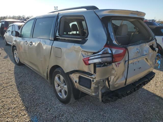 Photo 3 from auction – 2015 TOYOTA SIENNA LE with VIN 5TDKK3DCXFS677653