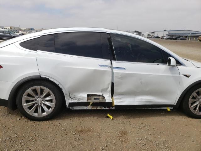 Photo 9 from auction – 2020 TESLA MODEL X with VIN 5YJXCDE20LF250268