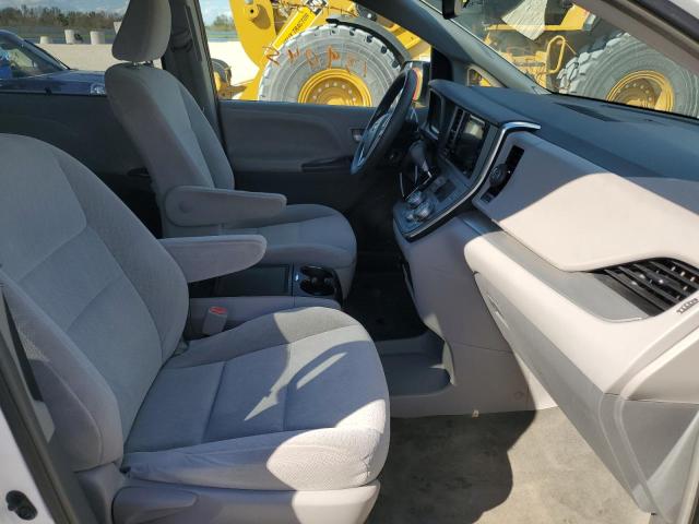 Photo 5 from auction – 2015 TOYOTA SIENNA LE with VIN 5TDKK3DC9FS579309