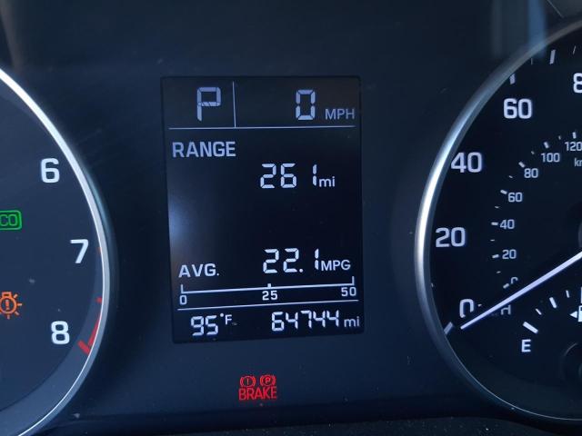 Photo 8 from auction – 2017 HYUNDAI ELANTRA SE with VIN 5NPD84LF8HH123724