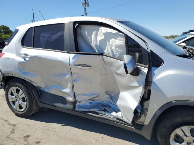 Photo 9 from auction – 2018 CHEVROLET TRAX LS with VIN 3GNCJKSBXJL232718