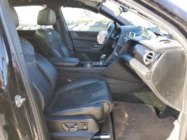 Photo 5 from auction – 2017 BENTLEY BENTAYGA with VIN SJAAC2ZVXHC015770