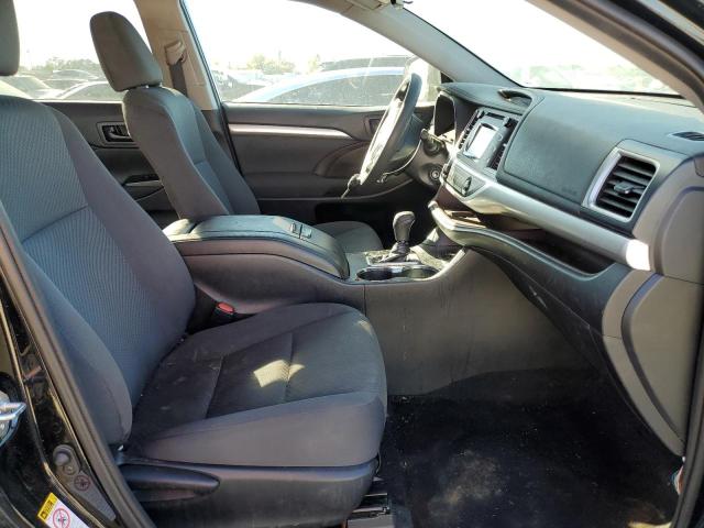 Photo 5 from auction – 2019 TOYOTA HIGHLANDER with VIN 5TDZZRFH1KS347027