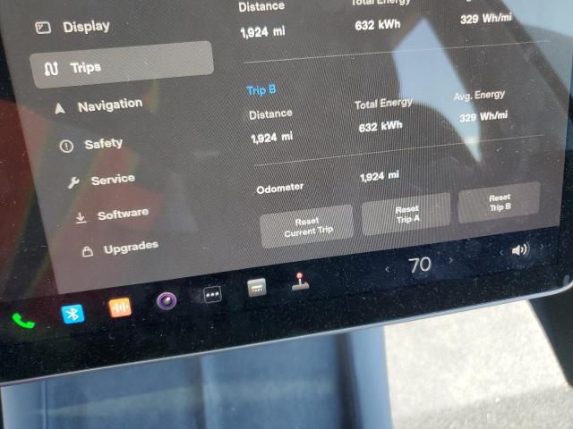 Photo 8 from auction – 2022 TESLA MODEL Y with VIN 7SAYGDEF5NF506292