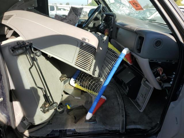 Photo 5 from auction – 2004 CHEVROLET TAHOE with VIN 1GNEK13TX4J242037
