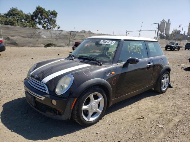 Photo 2 from auction – 2005 MINI COOPER with VIN WMWRC33405TJ66357