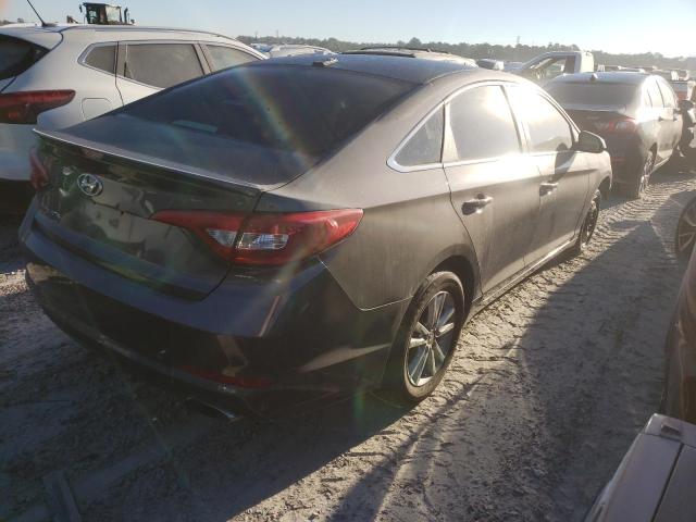 Photo 4 from auction – 2017 HYUNDAI SONATA SE with VIN 5NPE24AF6HH510846