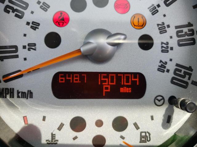 Photo 8 from auction – 2005 MINI COOPER with VIN WMWRC33405TJ66357