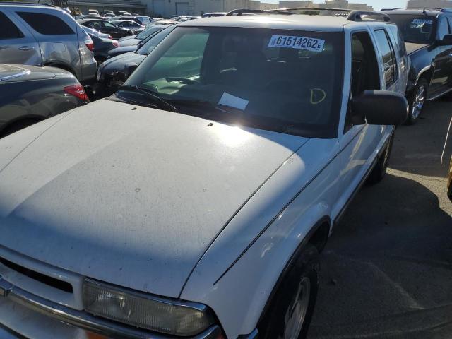 Photo 9 from auction – 2000 CHEVROLET BLAZER with VIN 1GNDT13W9YK109045