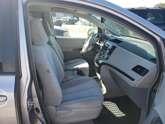 Photo 5 from auction – 2011 TOYOTA SIENNA LE with VIN 5TDKK3DC2BS035955