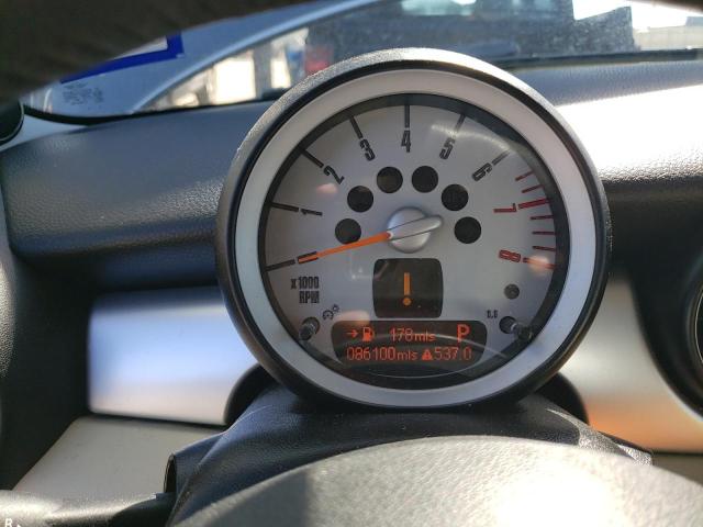 Photo 8 from auction – 2010 MINI COOPER S with VIN WMWMF7C5XATZ72198