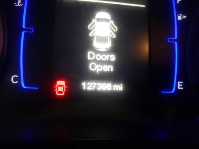 Photo 8 from auction – 2015 CHRYSLER 200 LIMITE with VIN 1C3CCCAB1FN752635