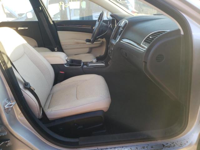 Photo 5 from auction – 2019 CHRYSLER 300 LIMITE with VIN 2C3CCAEG6KH573357