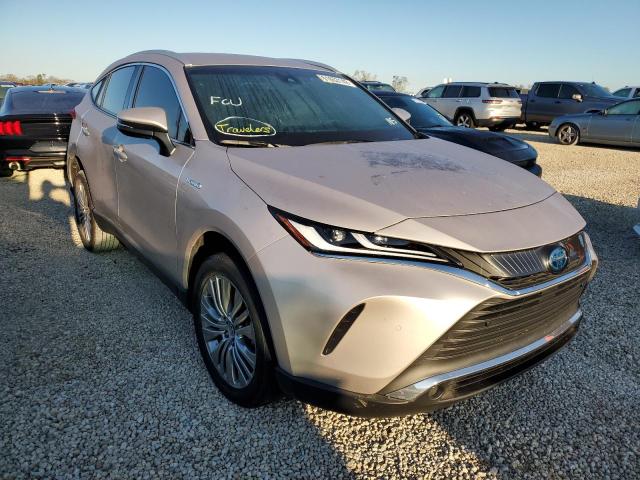 TOYOTA VENZA LE 2021 with VIN JTEAAAAHXMJ037645 - Photo from auction