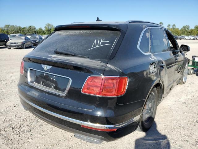 Photo 4 from auction – 2017 BENTLEY BENTAYGA with VIN SJAAC2ZVXHC015770